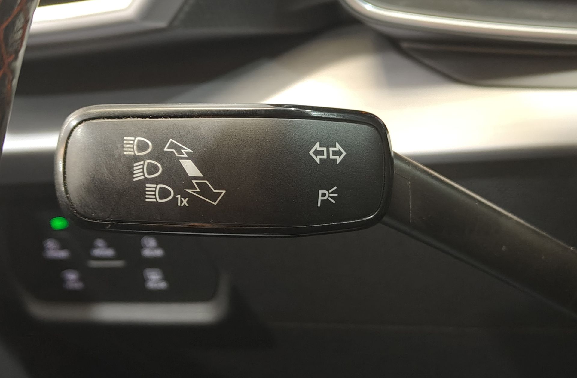 SEAT León ST 1.5 eTSI FR DSG - foto 27