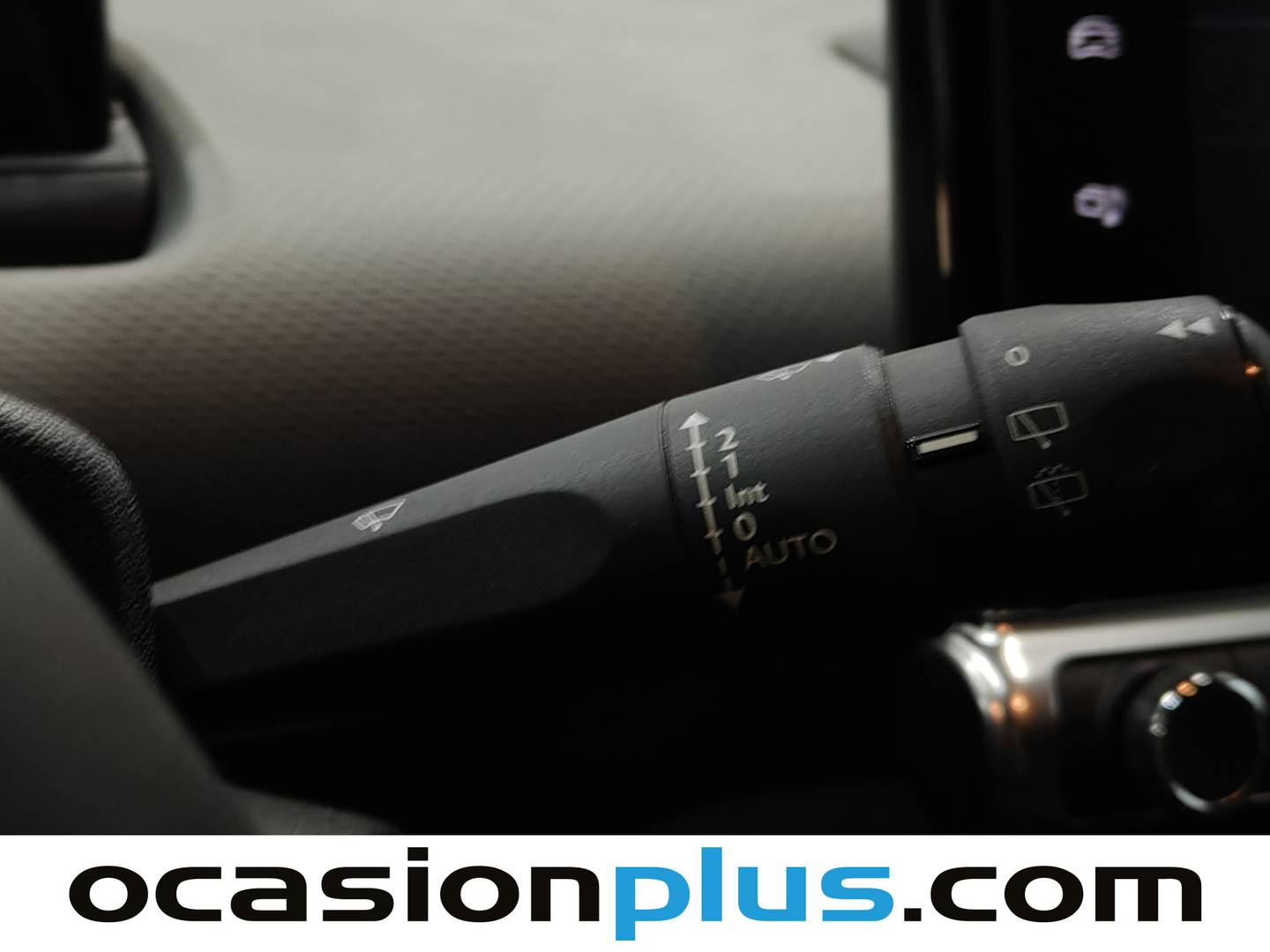 Equipamiento del Citroën C4 Cactus Citroen C4 Cactus BlueHDi 100 Feel  (100 CV)