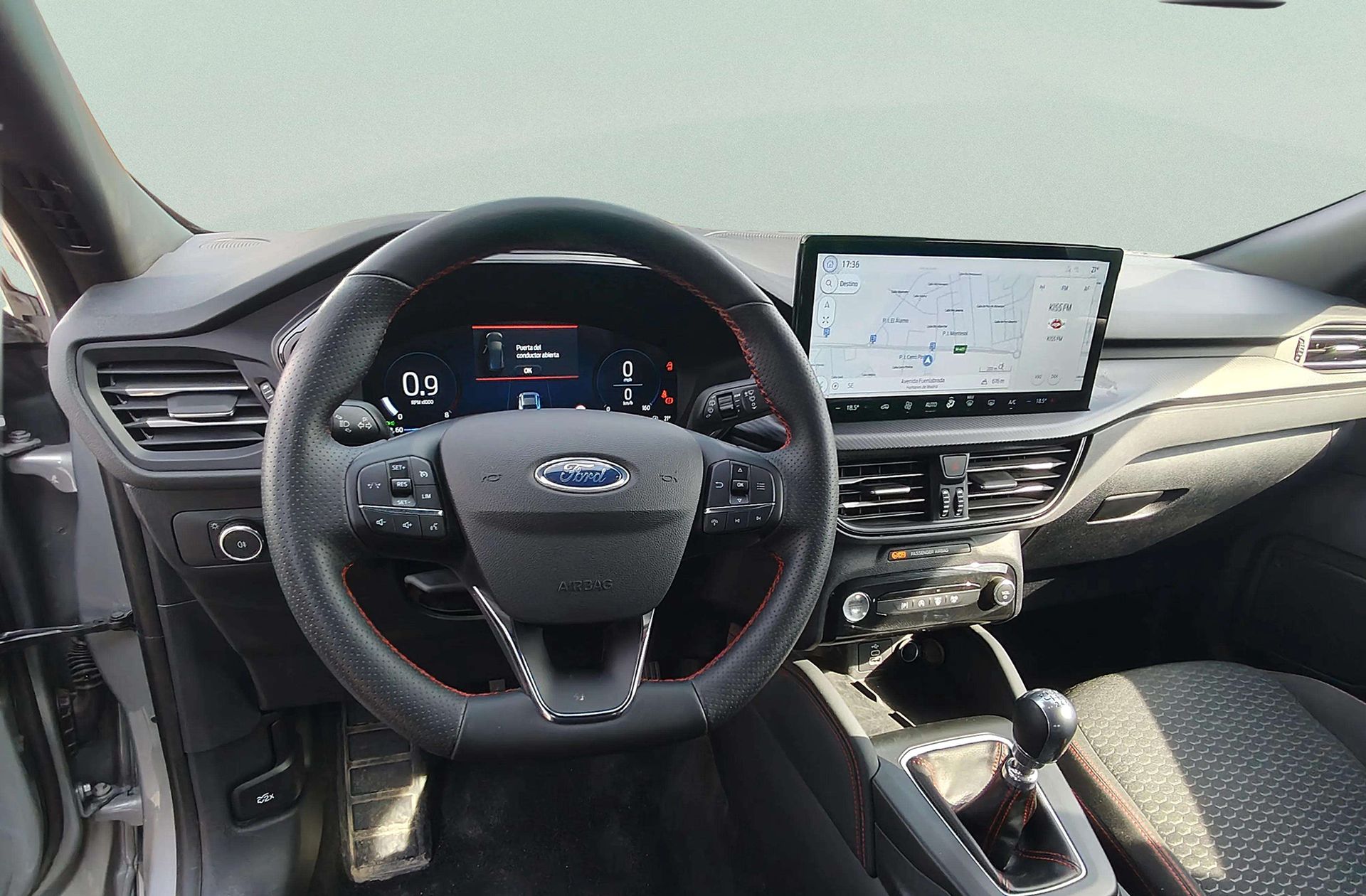 Ford Kuga 1.5T EcoBoost ST-Line 4x2 - foto 27