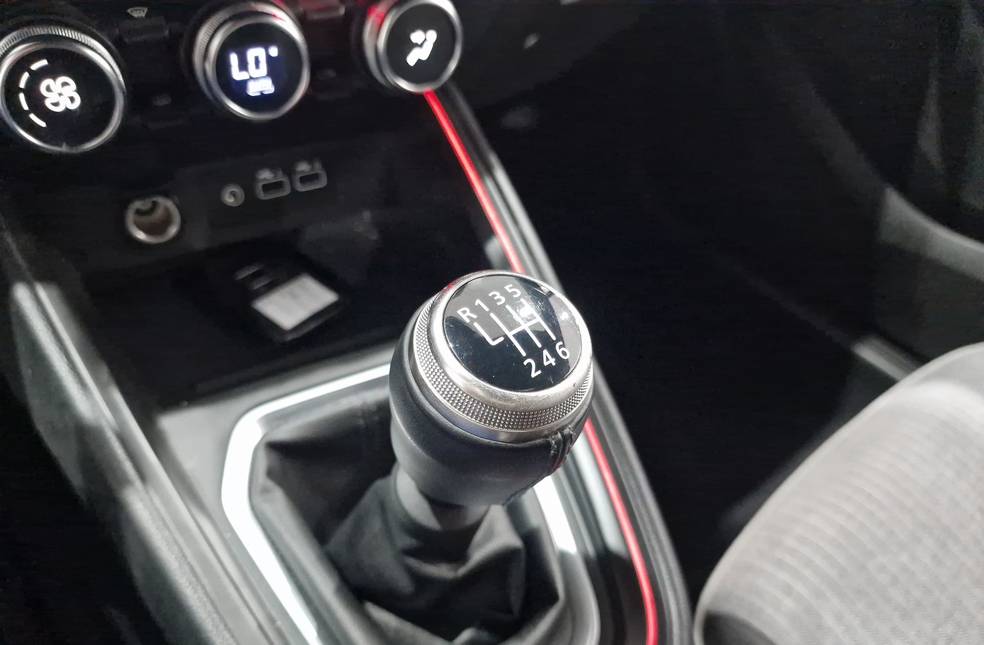 Renault Clio Techno TCe - foto 5