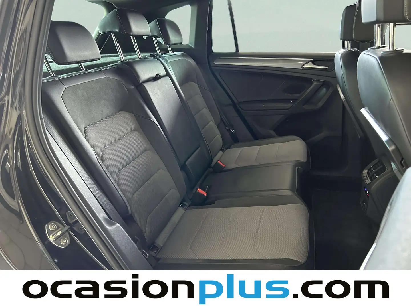 Foto Volkswagen Tiguan Volkswagen Tiguan Sport 1.5 TSI (150 CV) DSG Pack R-Line