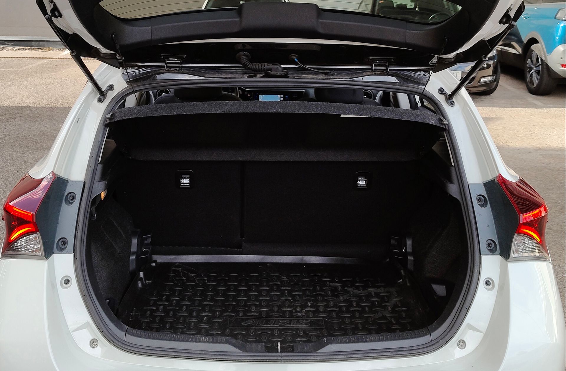Toyota Auris 140H Hybrid Feel! - foto 16