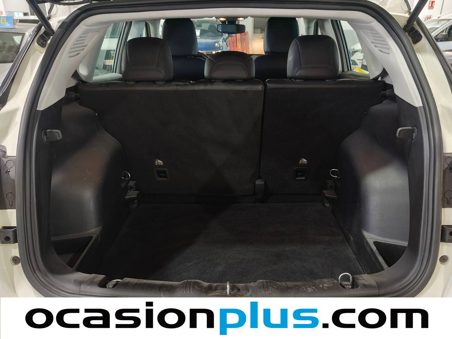 Fotos maletero Jeep Compass Jeep Compass 1.4 Multiair Night Eagle 4x2 (140 CV)