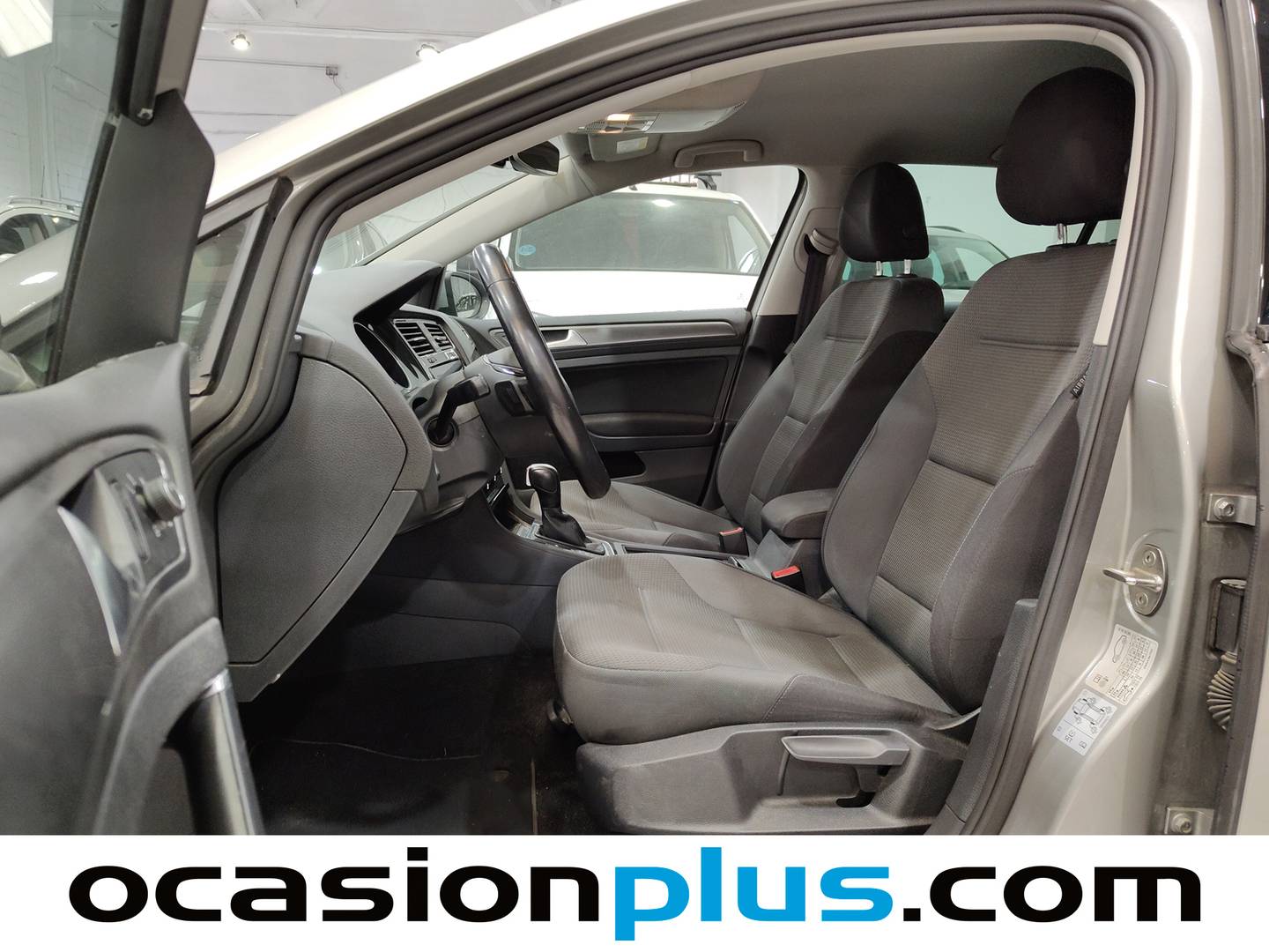 Foto asientos delanteros Volkswagen Golf Volkswagen Golf Advance 1.5 TSI Evo (150 CV) DSG