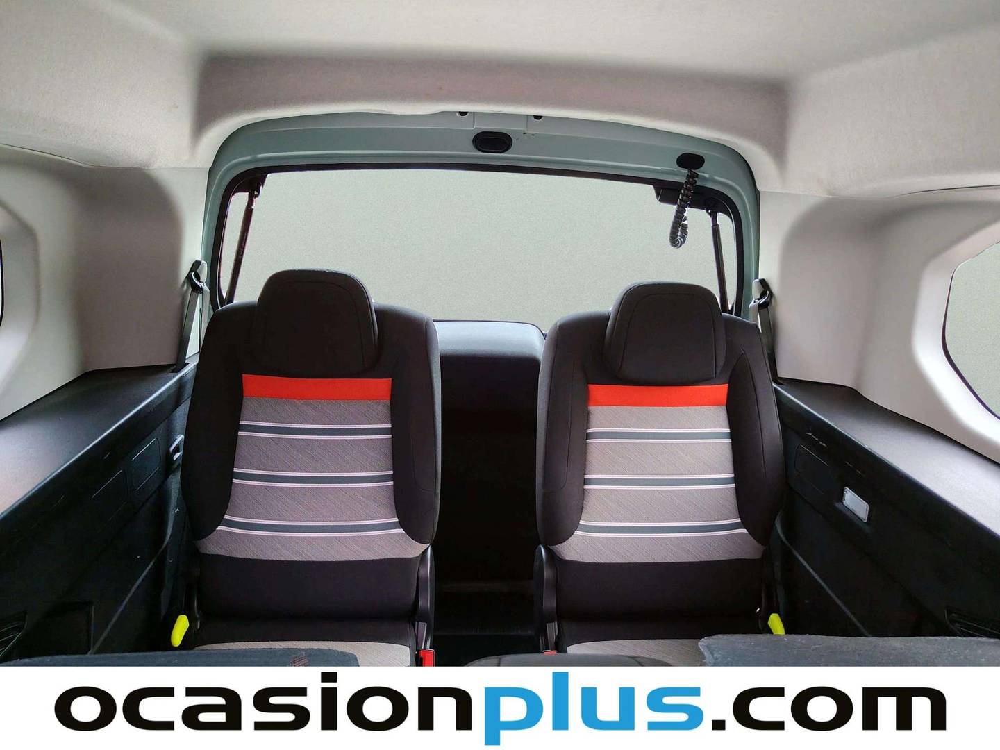 Foto asientos delanteros Citroën Berlingo Citroën Berlingo BlueHDi 130 S&S Talla XL Shine EAT8 (130 CV) 7 Plazas