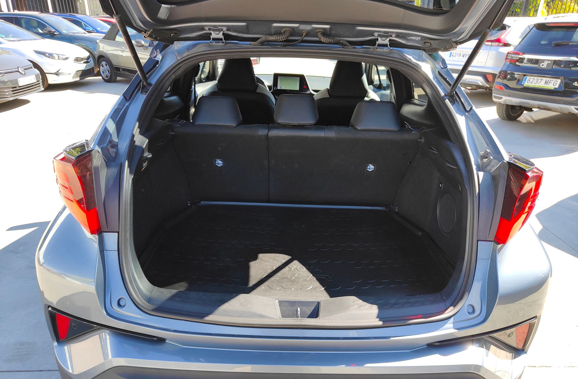 Toyota C-HR 180H GR Sport - foto 17