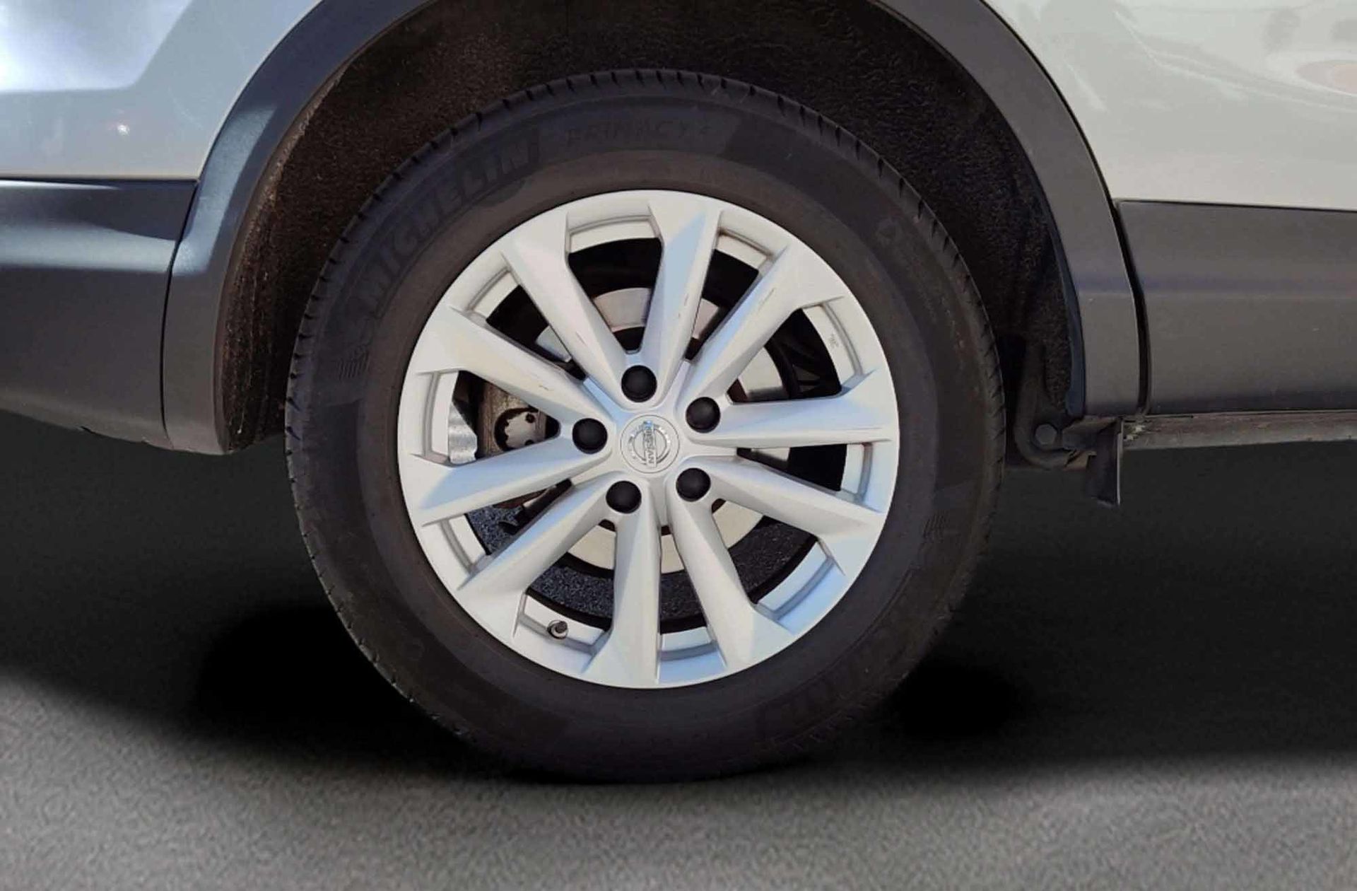 Nissan Qashqai DIG-T 115 Acenta 4x2 XTronic - foto 32