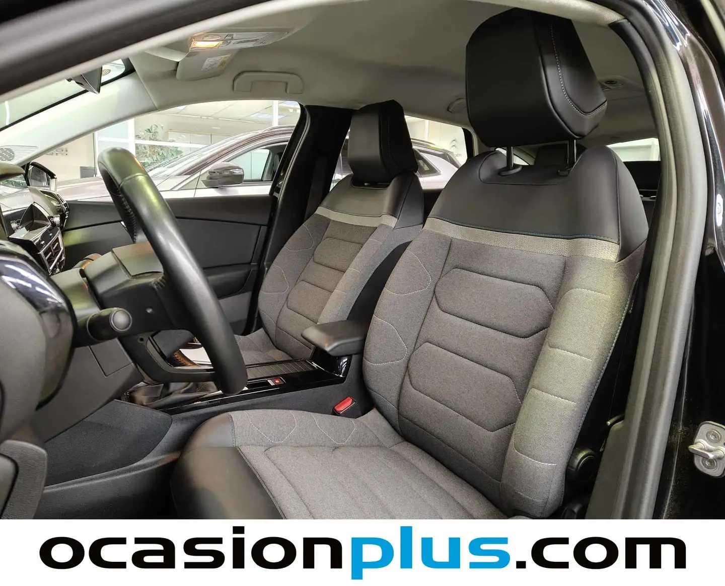 Foto Citroën C4 Citroen C4 PureTech 130 S&S 6v Feel Pack (130 CV)