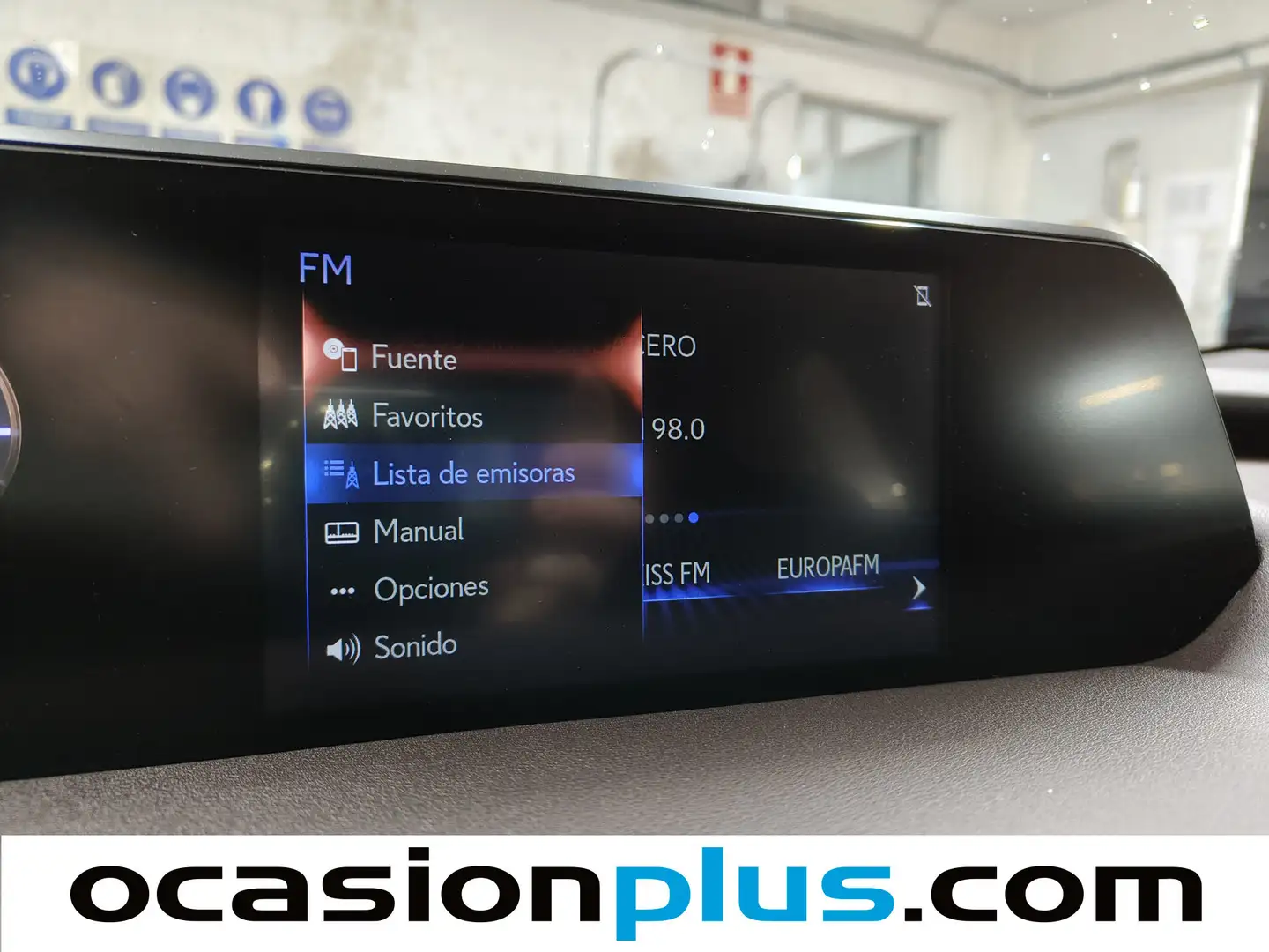 Foto Lexus UX Lexus UX 250h Business Navigation 2WD (184 CV)