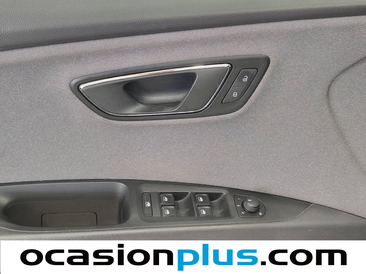 Seat León Seat León 1.6 TDI S&S Style Visio Edition (115 CV) de segunda mano