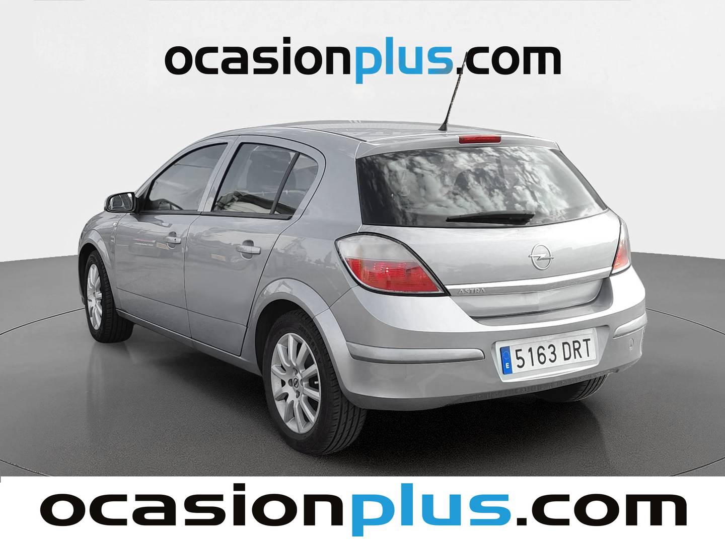Foto trasera Opel Astra Opel Astra 1.4 16v Enjoy (90 CV) izquierda