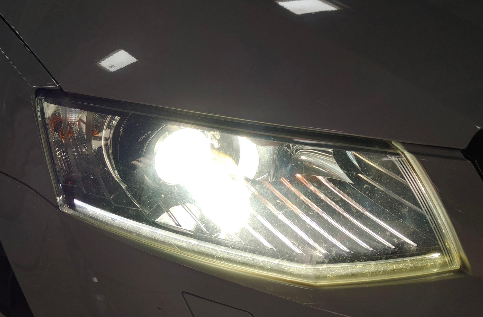 Škoda Octavia Combi Combi 2.0 TSI RS DSG - foto 15