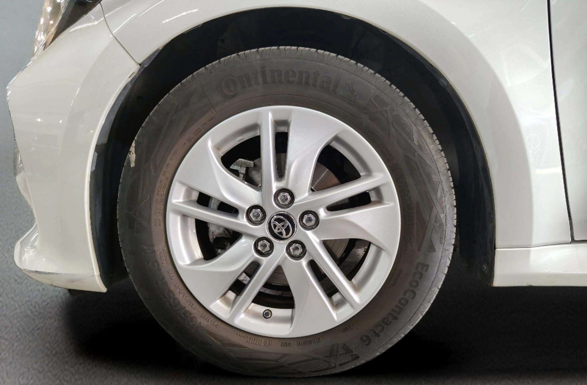 Toyota Yaris 1.5 S-Edition - foto 29