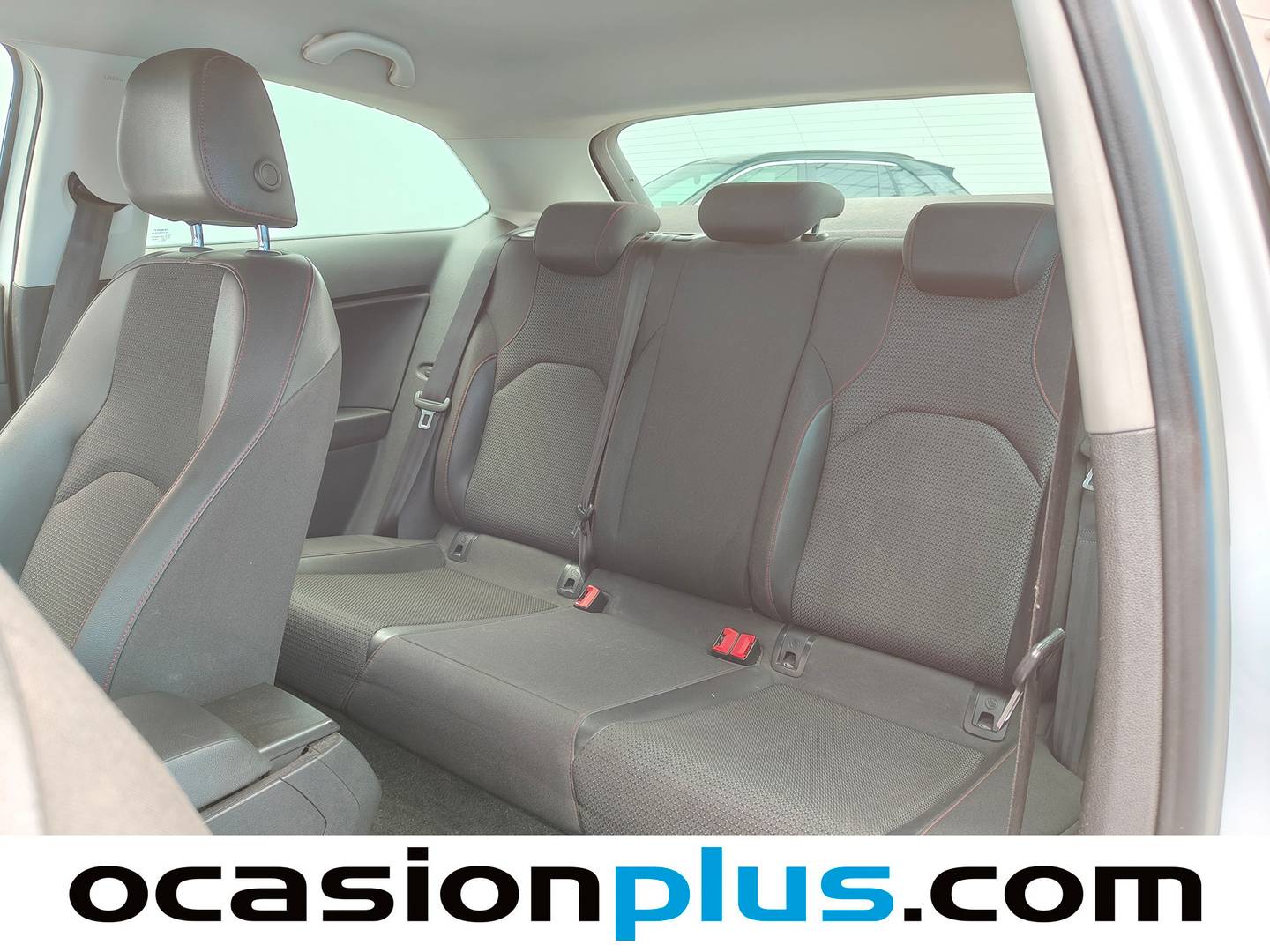 Foto asientos traseros Seat León Seat León SC 2.0 TDI S&S FR (184 CV)