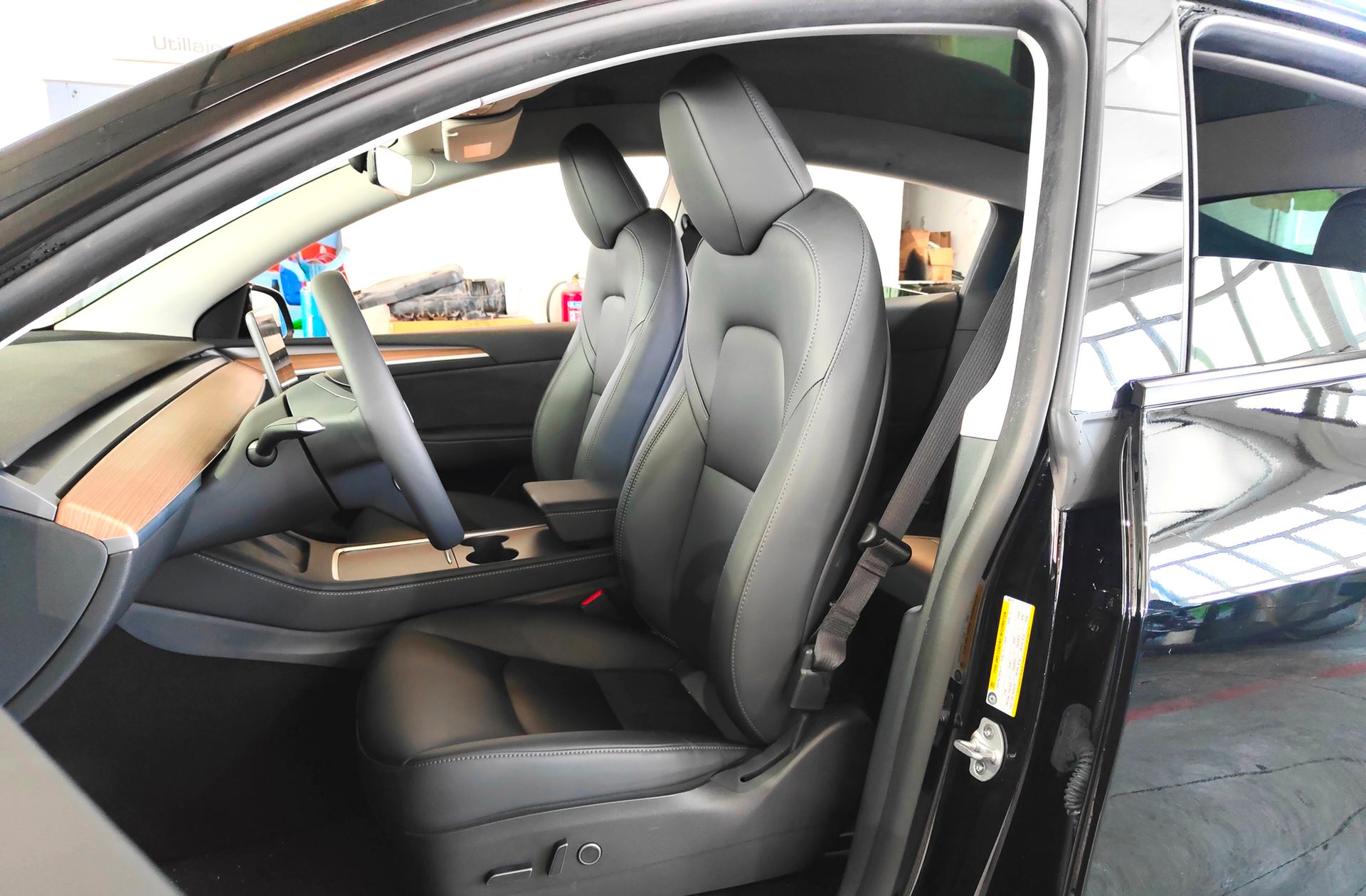 Tesla Model Y Tracción Trasera RWD - foto 13