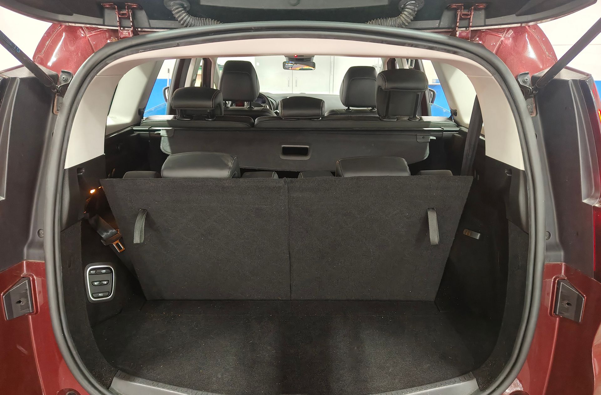 Renault Grand Scénic Zen TCe EDC GPF 7 plazas - foto 19