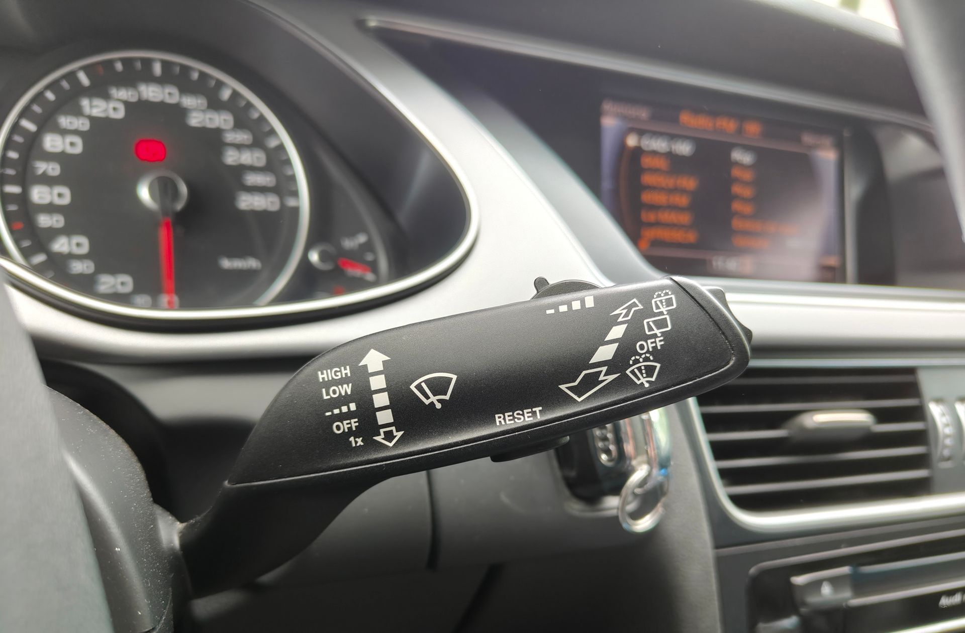 Audi A4 Avant 2.0 TDI clean diesel ultra - foto 25