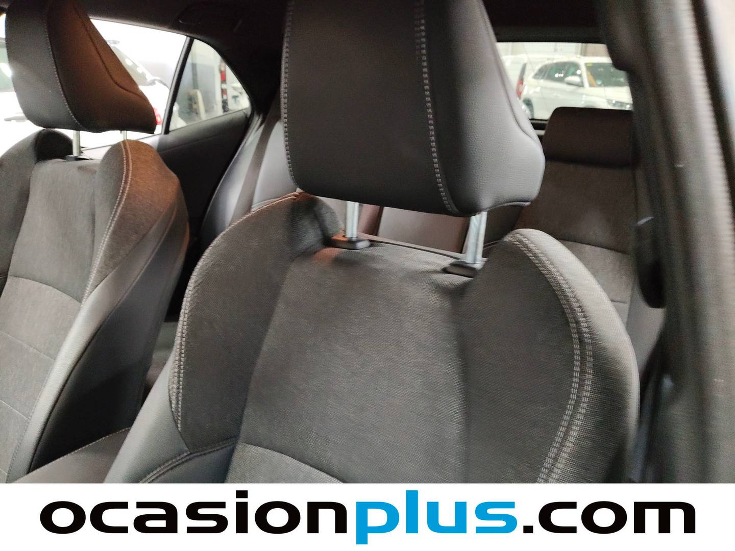 Acabados Toyota Corolla Toyota Corolla 1.8 125H Style E-CVT (122 CV)