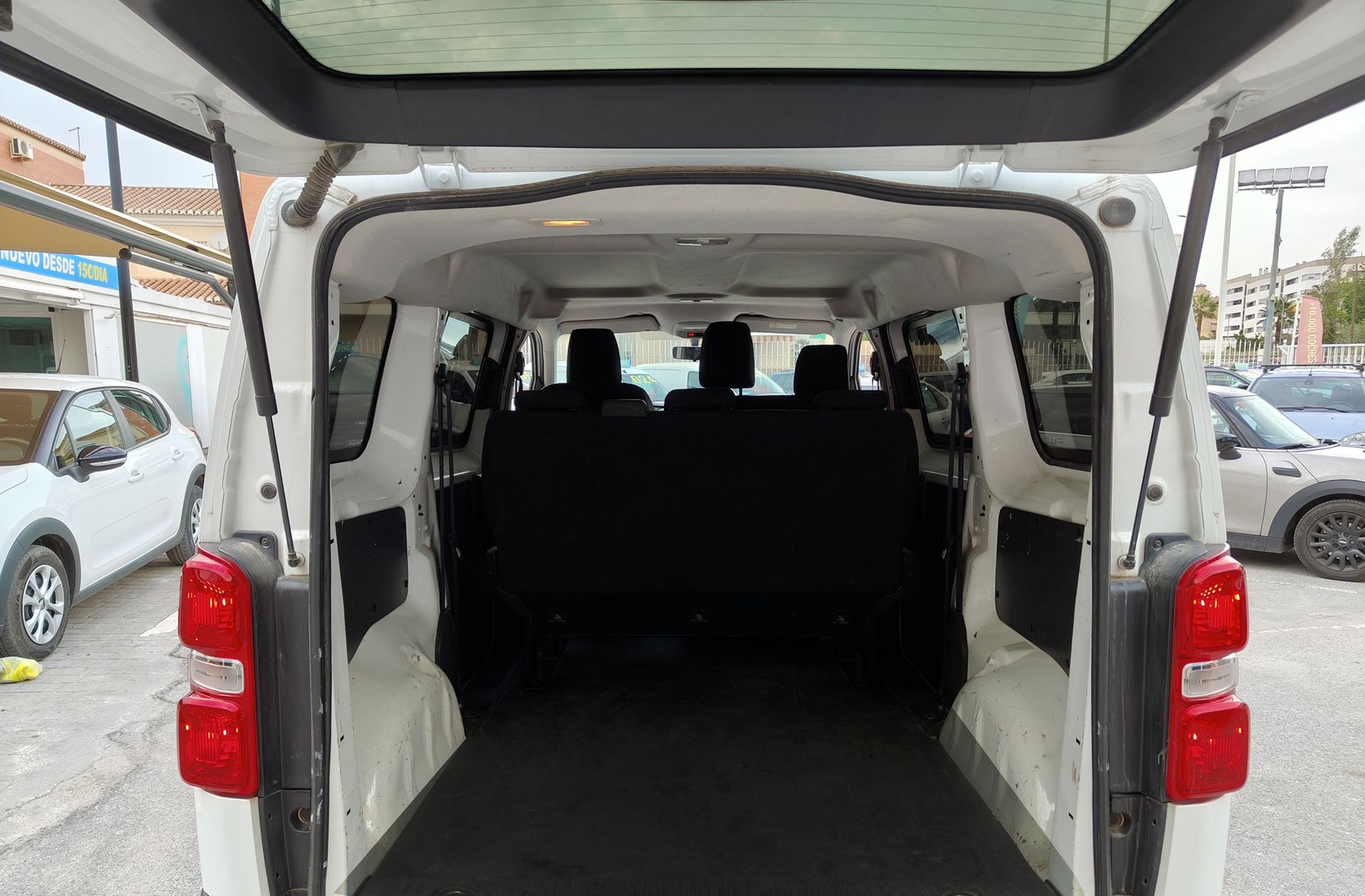 Opel Vivaro 1.5 Diesel M Standart Express 6 plazas - foto 14