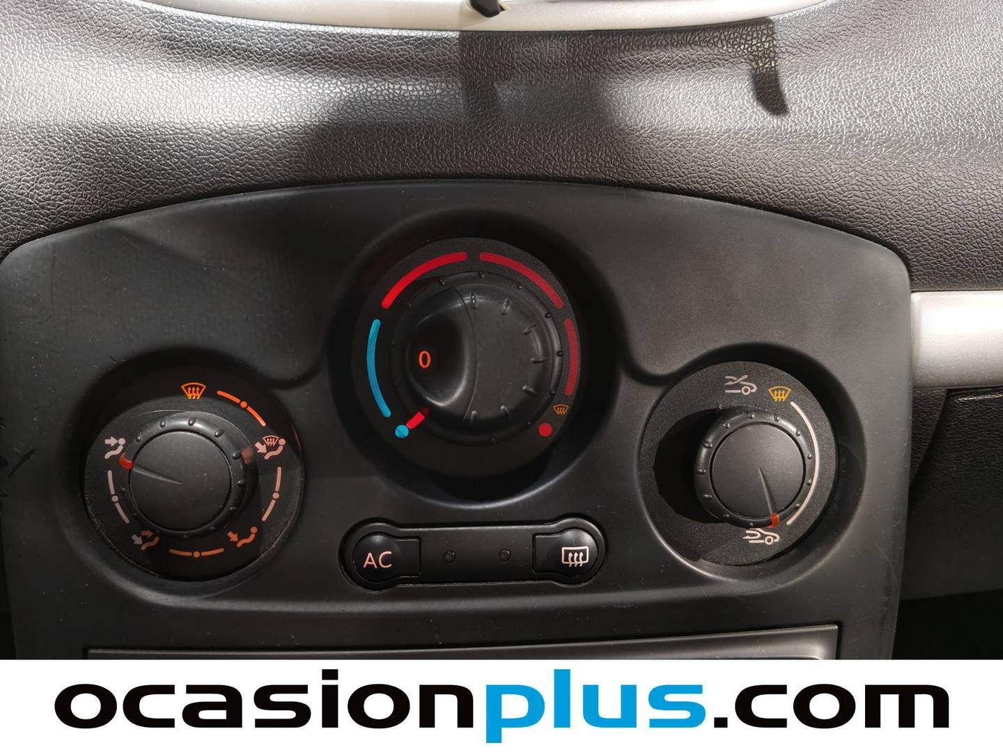 Renault Clio Renault Clio Expression 1.2 16v 55 kW (75 CV) 75cv