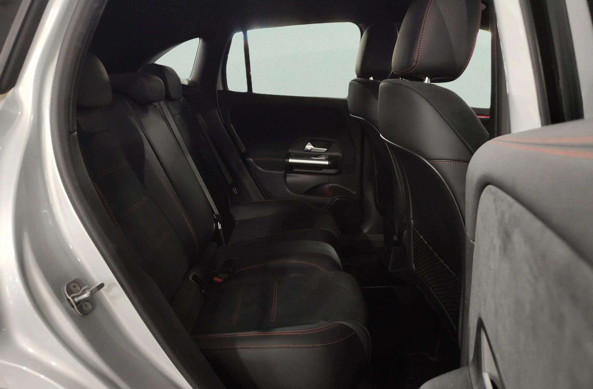 Mercedes-Benz GLA 200 Pack AMG - foto 20