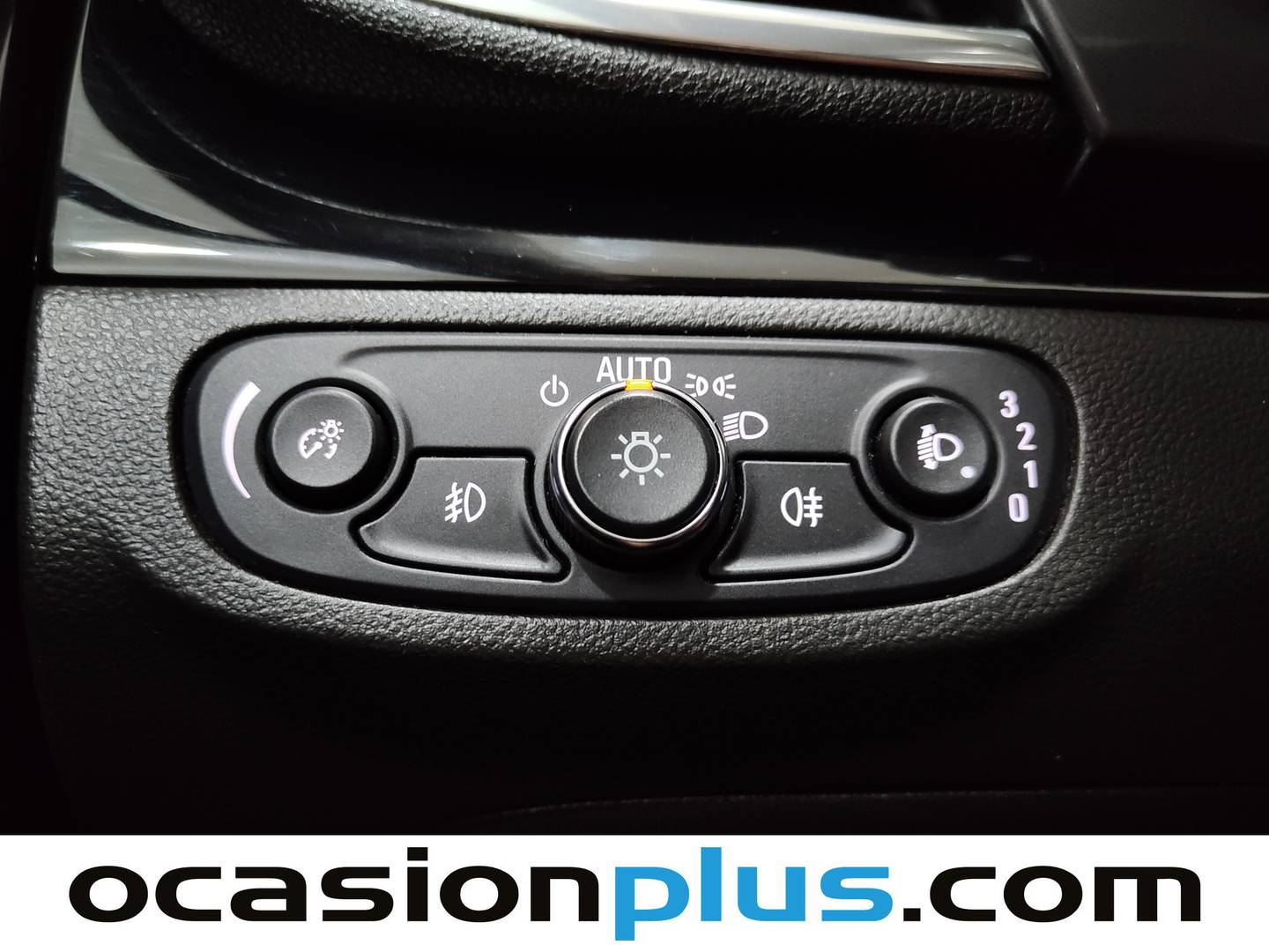 Foto Opel Mokka X Opel Mokka X 1.4 Turbo Selective 4X2 Auto (140 CV)