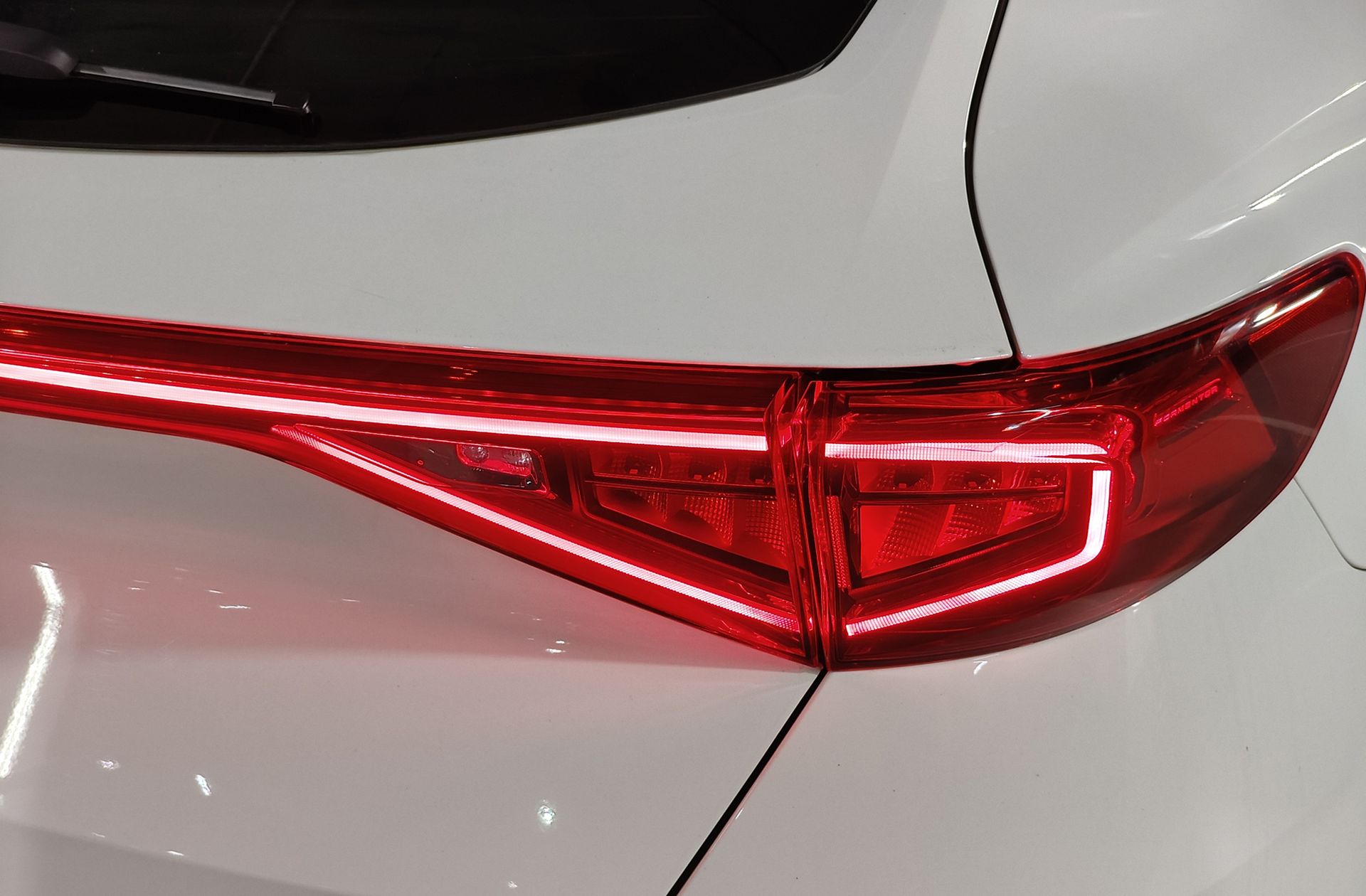 Cupra Formentor 1.4 e-Hybrid DSG - foto 18