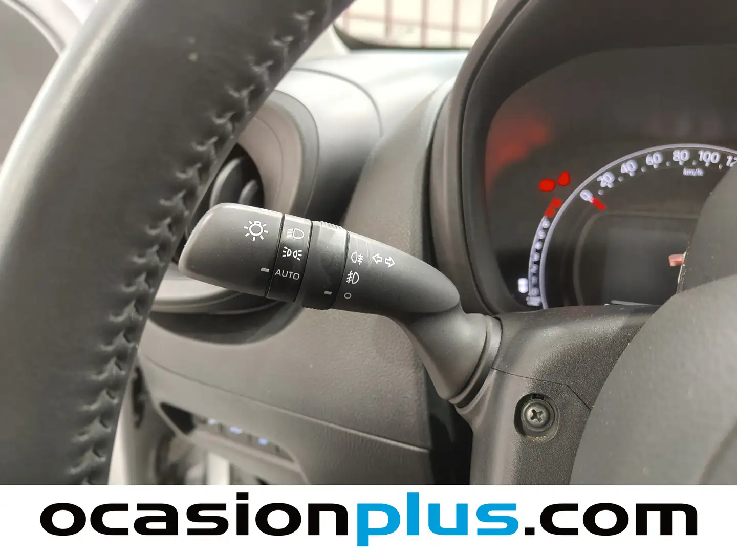 Foto Toyota Aygo X Cross Toyota Aygo X Cross 1.0 VVT-I Play  (72 CV)