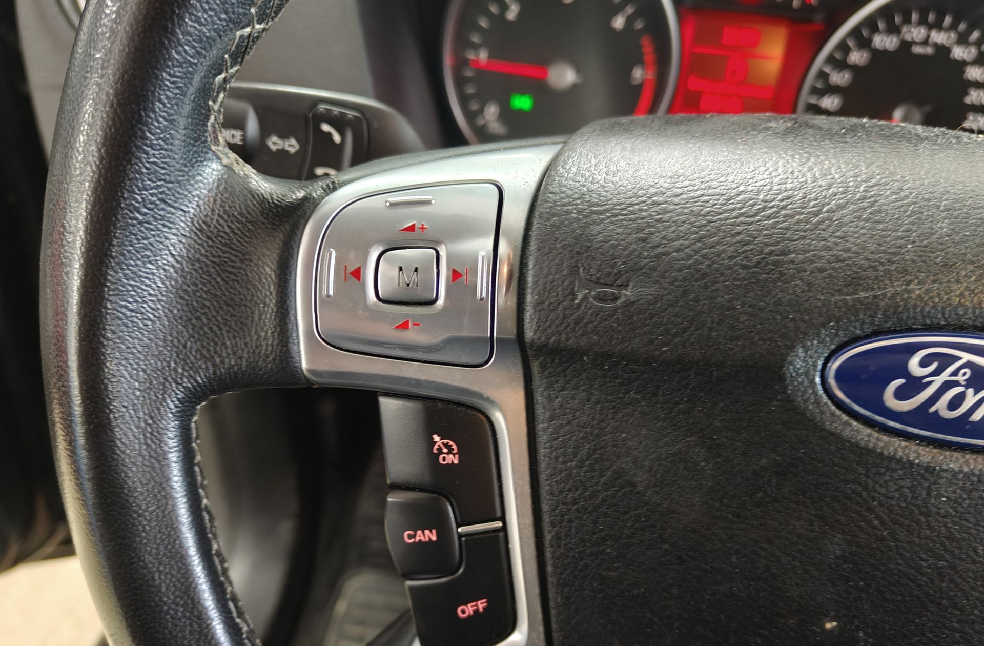 Ford Mondeo 1.8 TDCi Econetic - foto 34