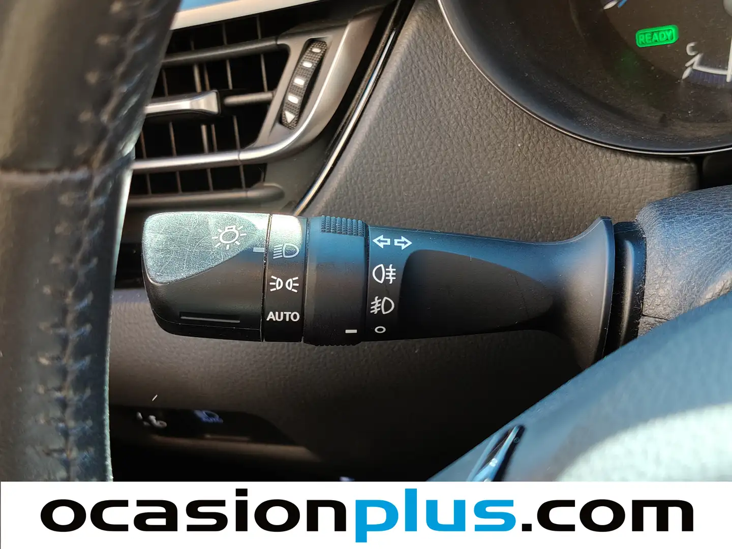 Foto Toyota C-HR Toyota C-HR 1.8 125H Advance (122 CV)