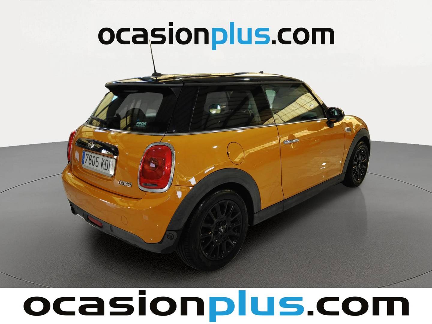 Foto trasera Mini MINI Mini MINI Cooper (136 CV) derecha