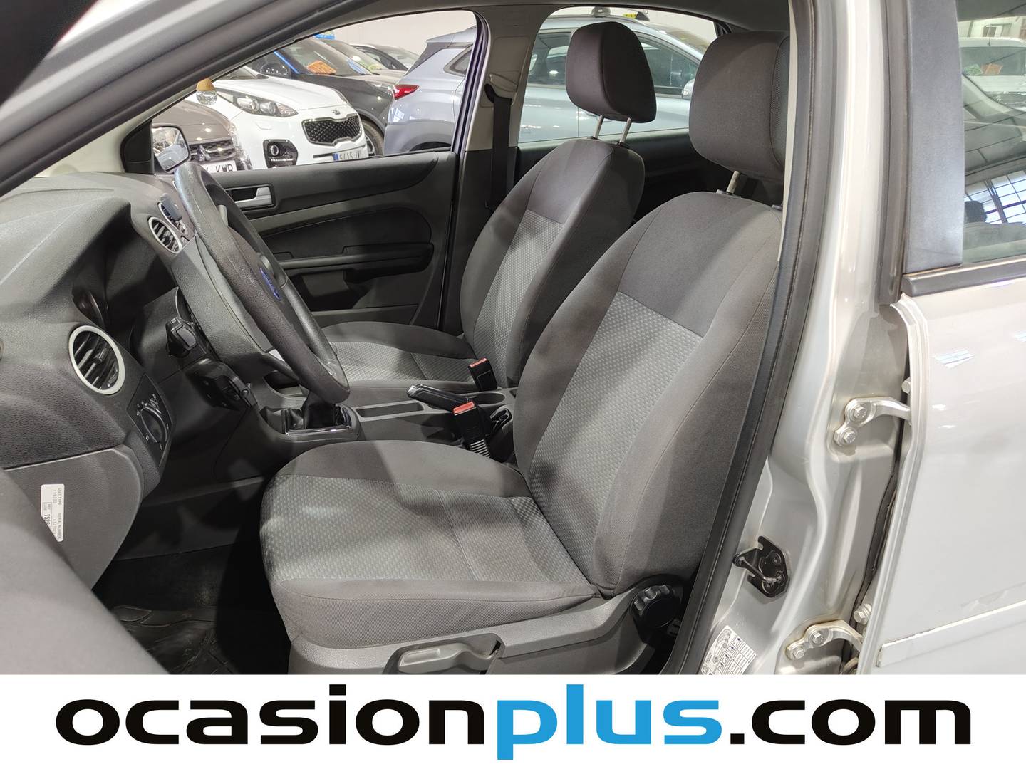 Foto asientos delanteros Ford Focus Ford Focus 1.6 Trend (100 CV)