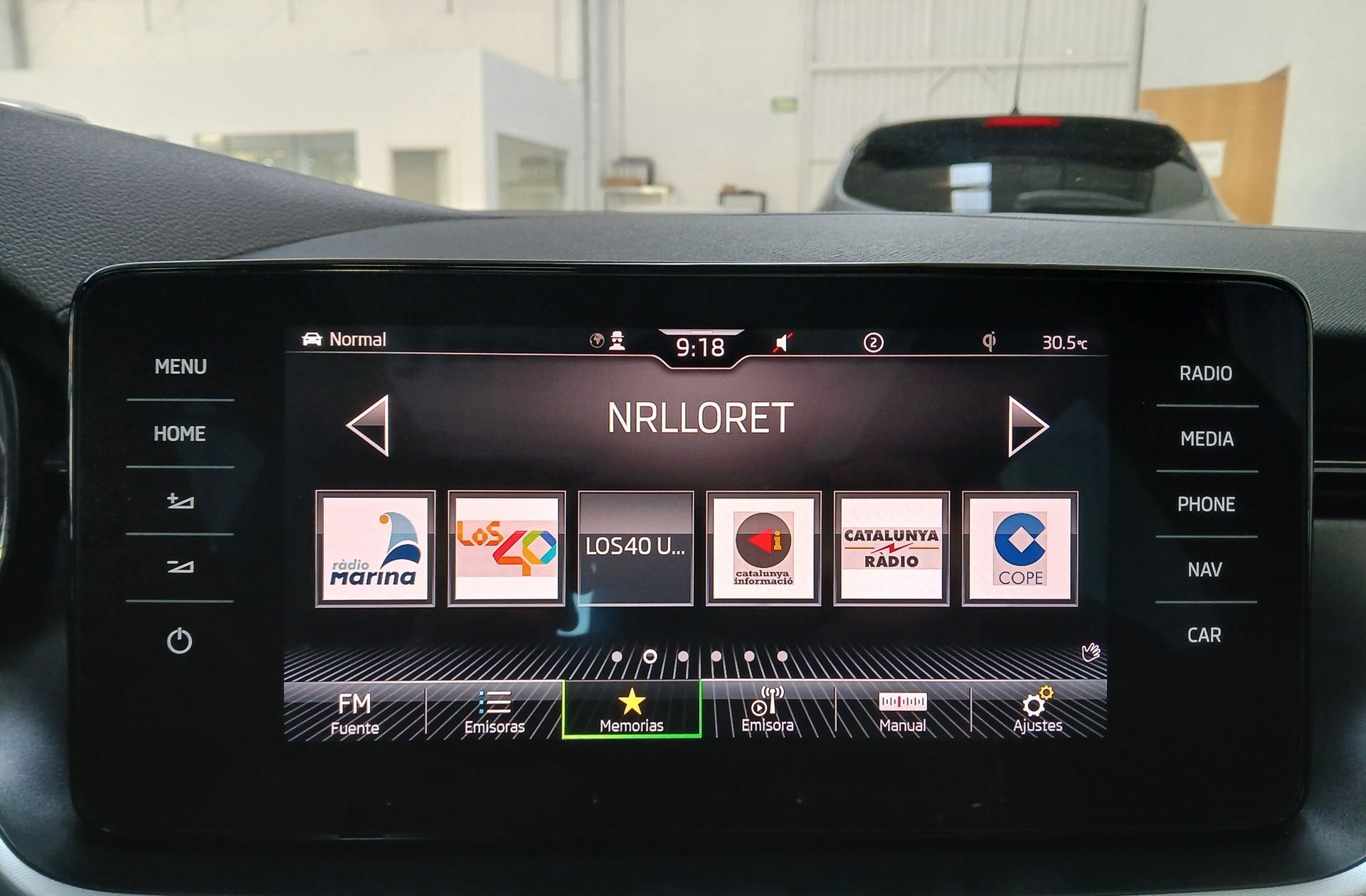Škoda Kamiq 1.0 TSI Sport - foto 34