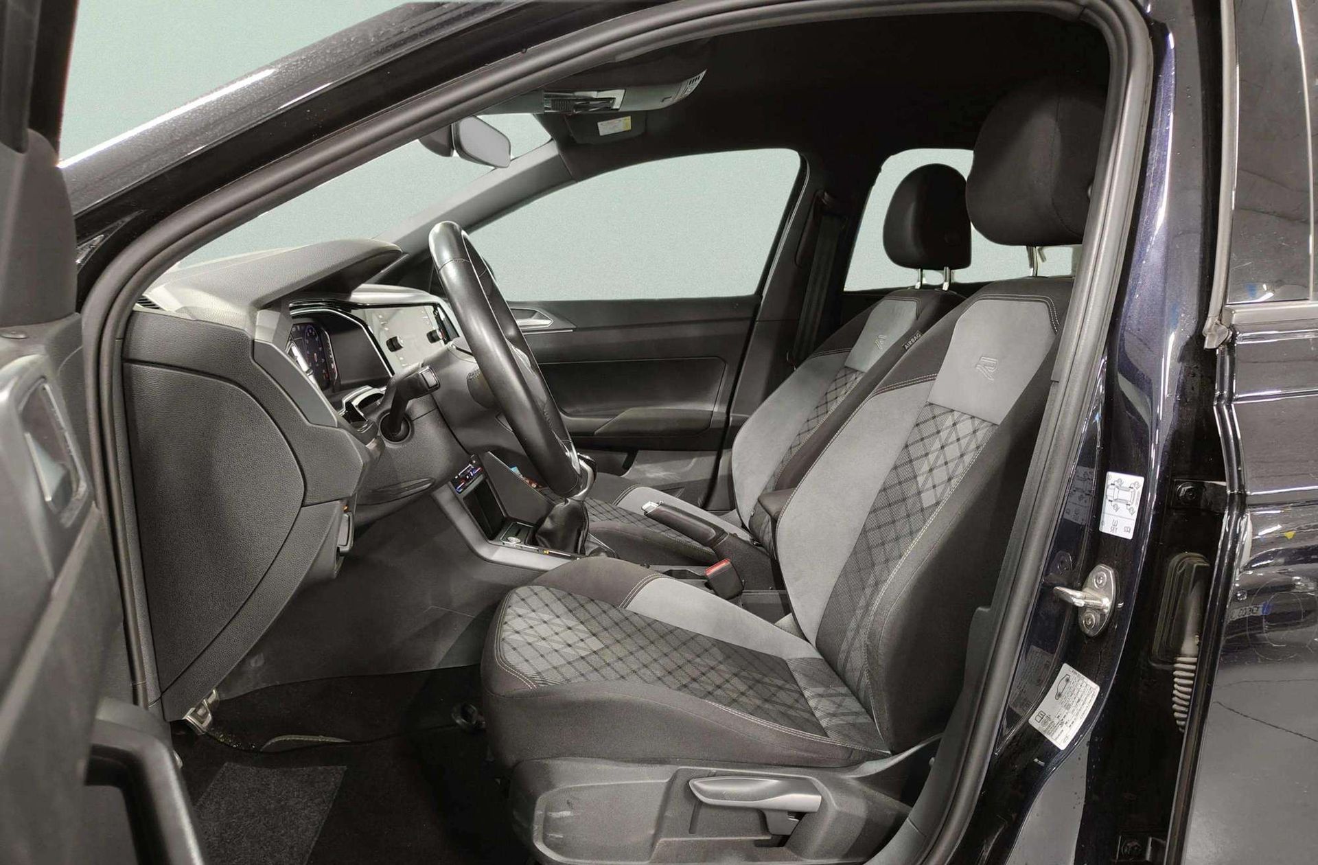 Volkswagen Taigo R-Line 1.0 TSI - foto 12
