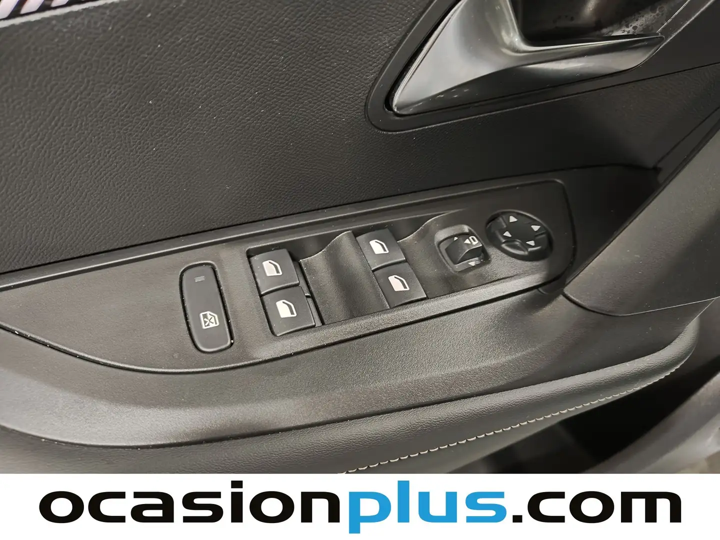 Foto Peugeot 2008 Peugeot 2008 PureTech 100 S&S Allure (100 CV)