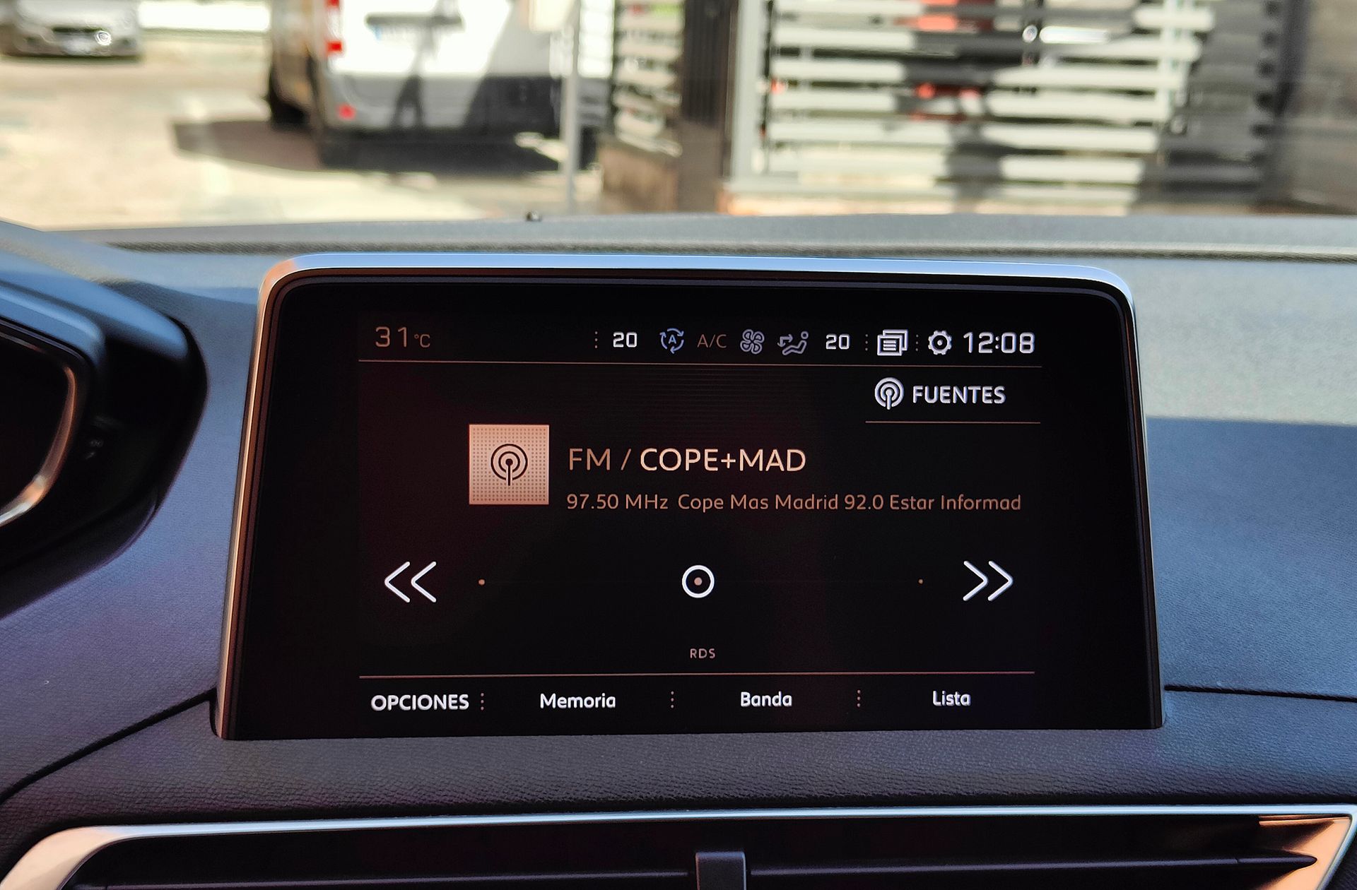 Peugeot 5008 PureTech 180 GT Line EAT8 7 plazas - foto 36