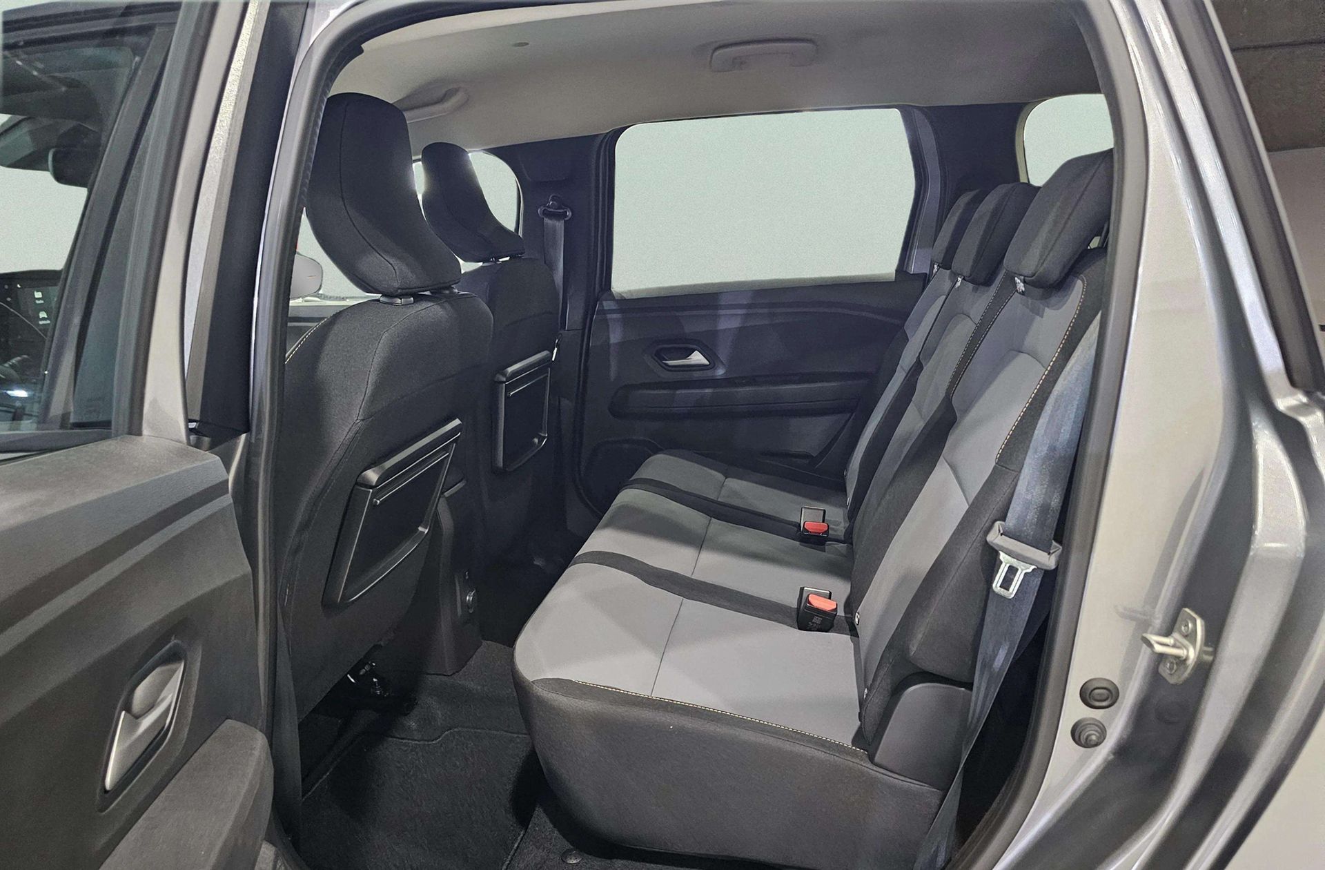Dacia Jogger Extreme Go Hybrid - foto 13
