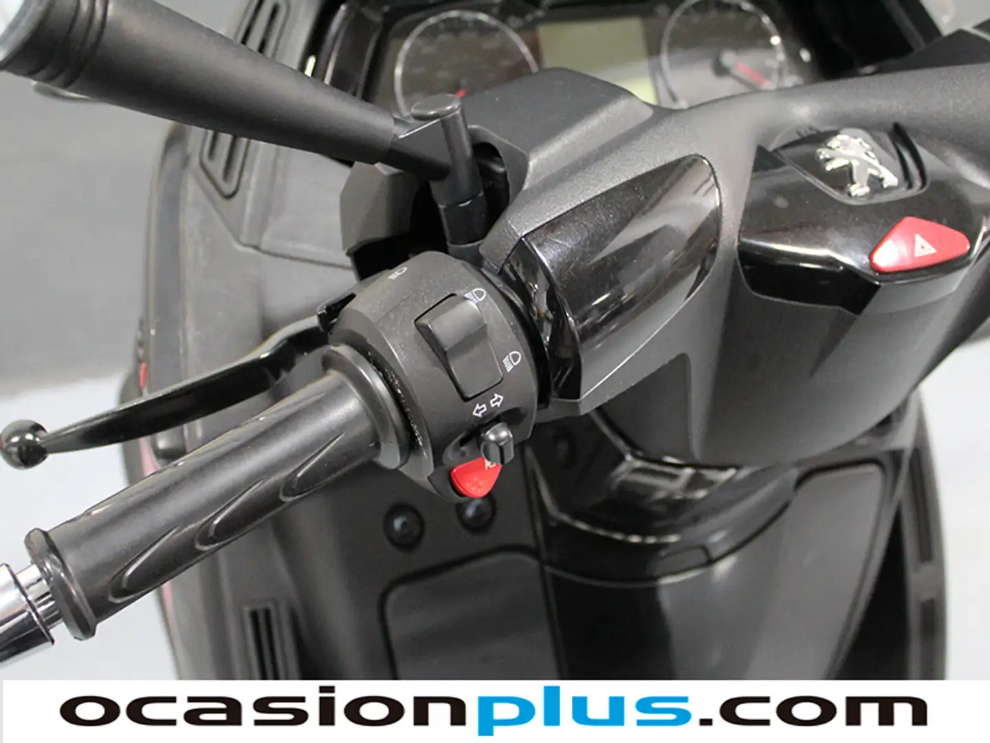 Foto Peugeot Metropolis 400 Peugeot Metropolis 400 Metropolis 400 (35 CV)