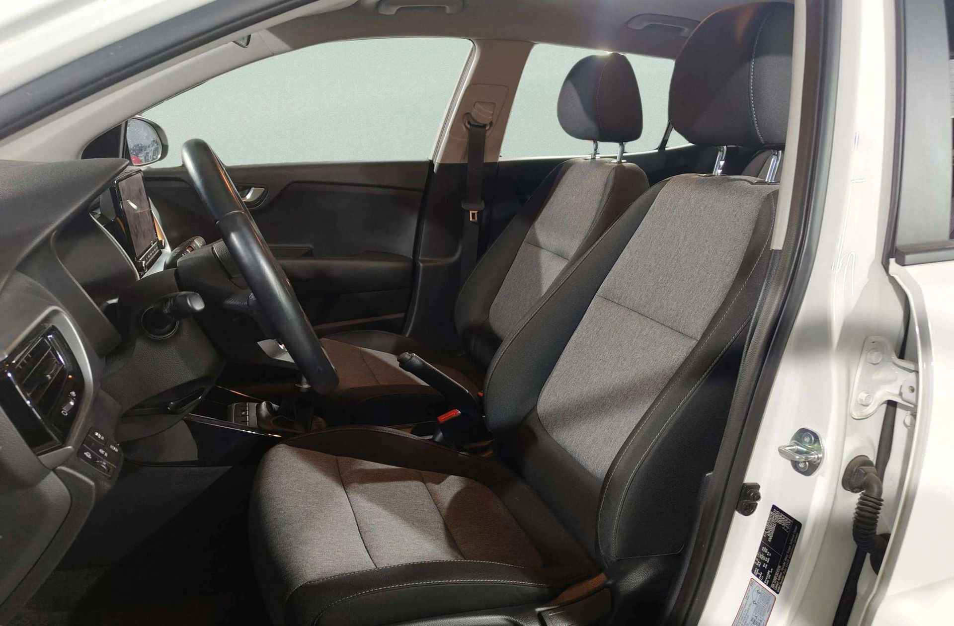 Kia Stonic 1.2 DPi Drive - foto 13