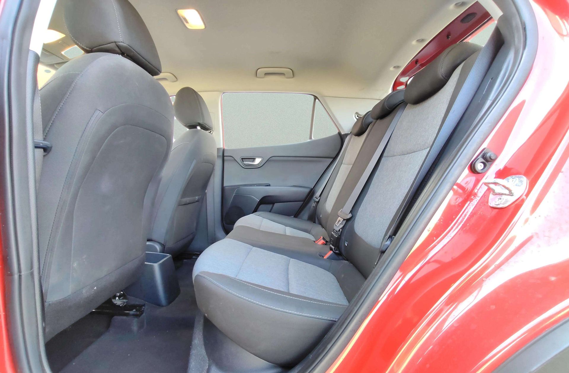 Kia Stonic 1.0 T-GDi Drive - foto 12
