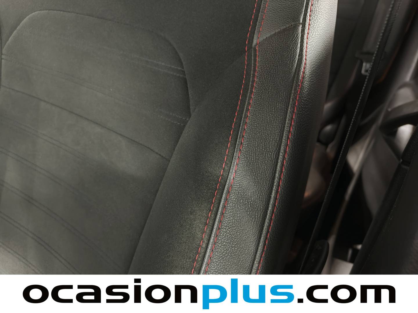 Acabados Ford Kuga Ford Kuga 2.0 TDCI ST-Line Limited Edition 4x2 Auto (120 CV)