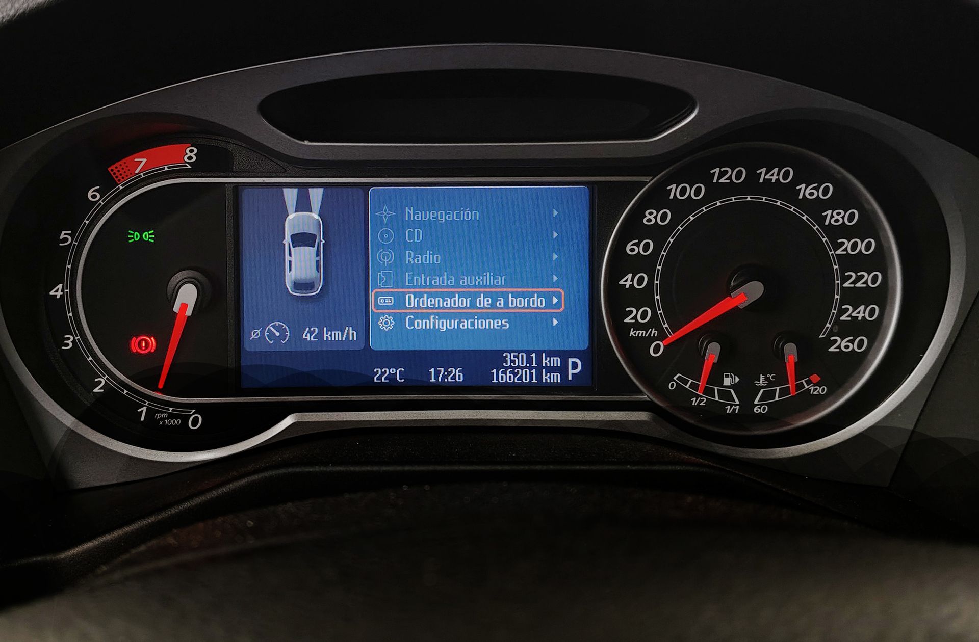 Ford Mondeo 2.0 EcoBoost 203 Titanium S Powershift - foto 23