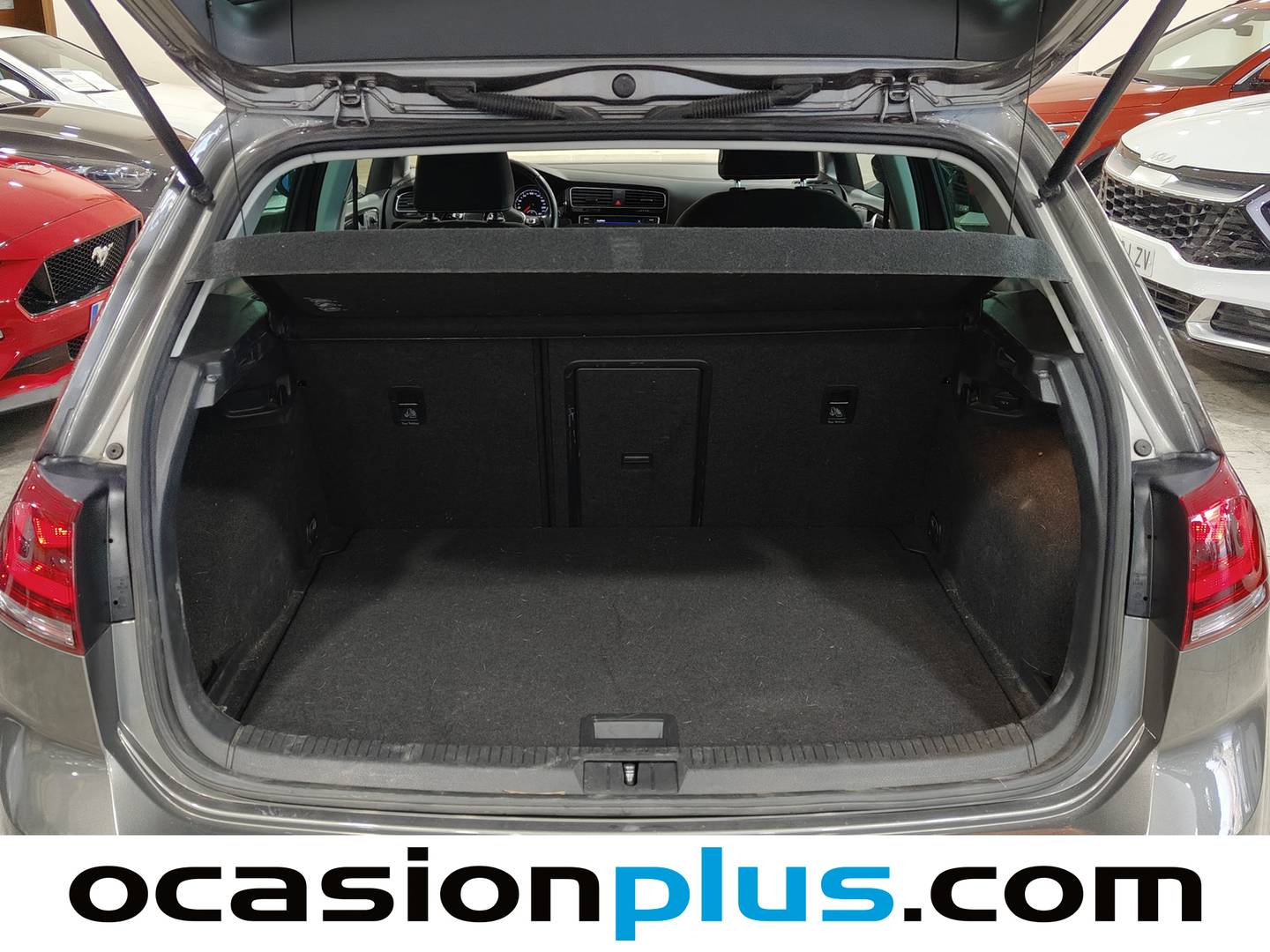 Foto Volkswagen Golf Volkswagen Golf 1.6 TDI BMT (110 CV) PACK R-LINE