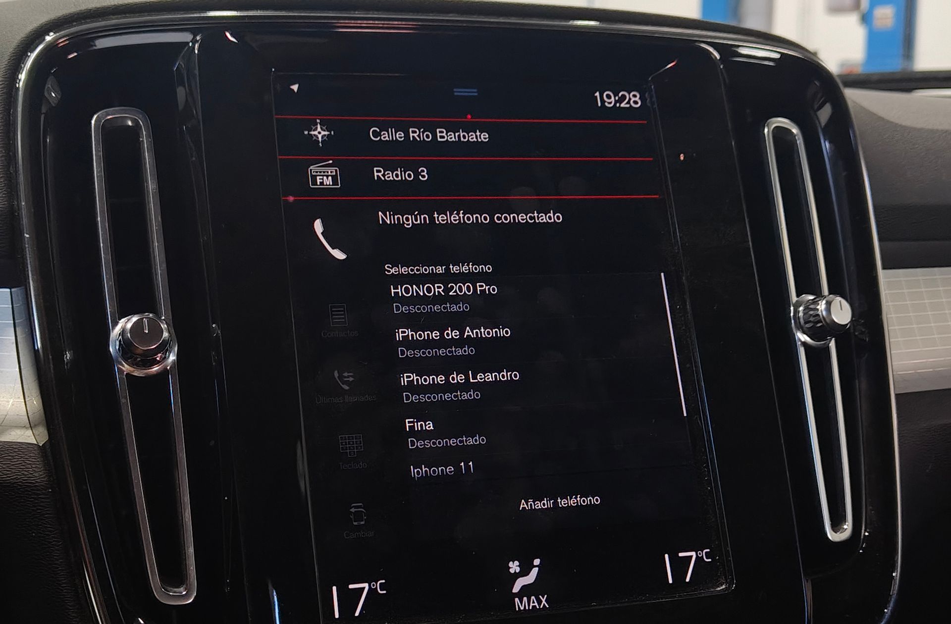 Volvo XC40 T2 Momentum Pro - foto 34