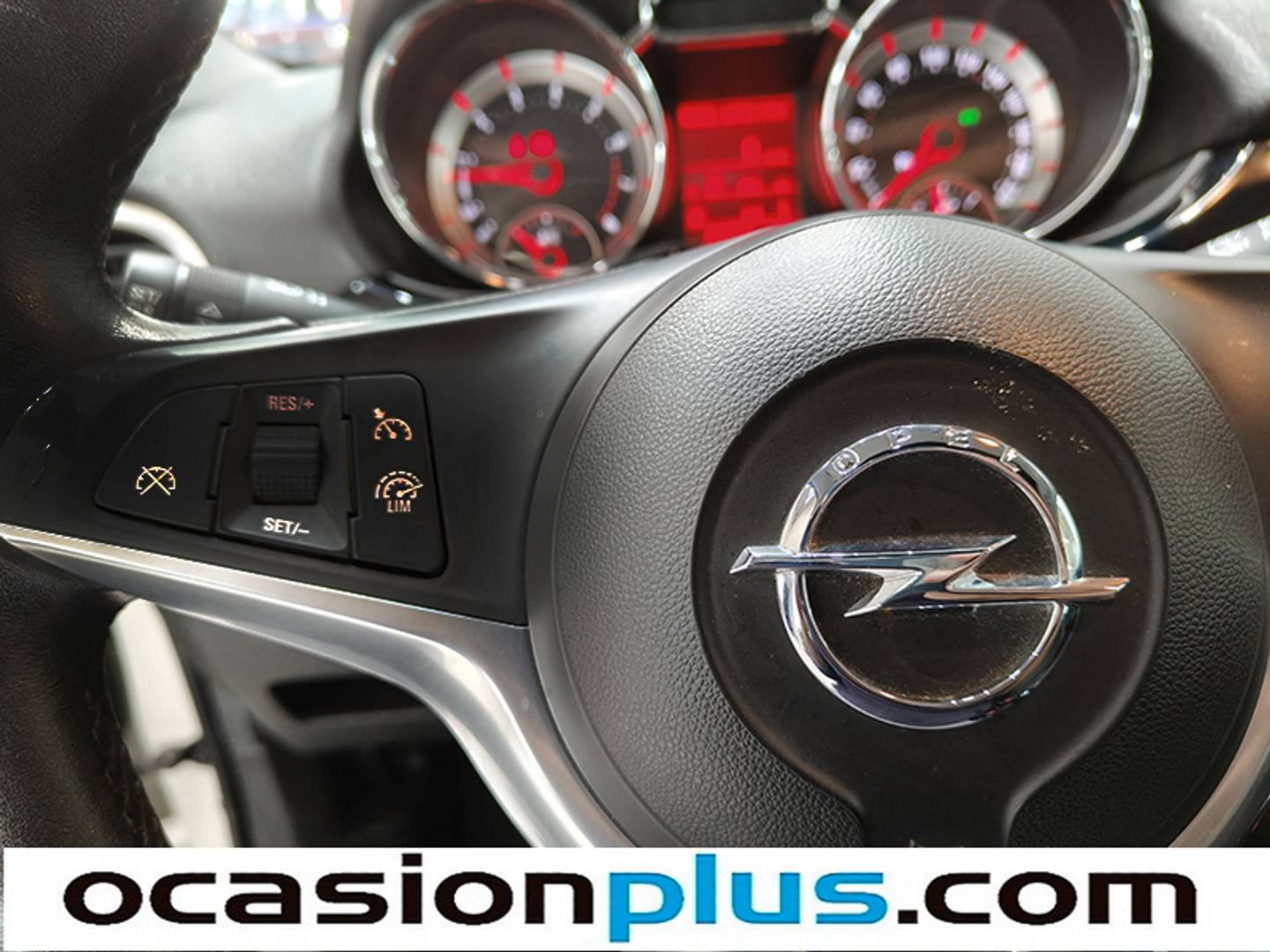 Foto Opel Adam Opel Adam 1.4 XEL Rocks (87 CV)