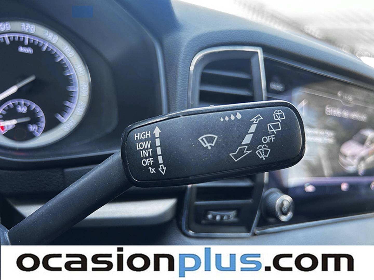 Foto Skoda Karoq Skoda Karoq 1.5 TSI ACT Ambition (150 CV)