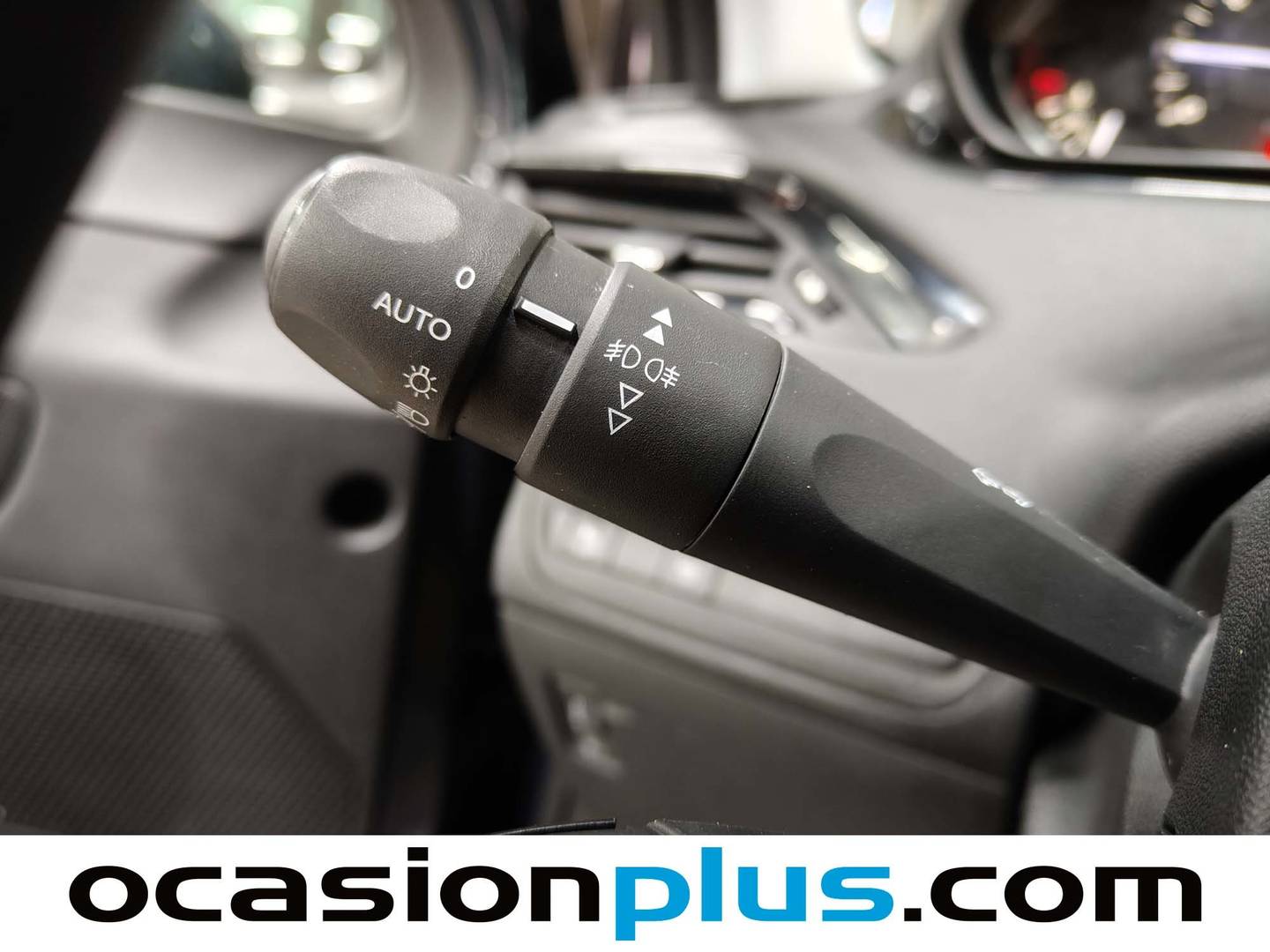 Peugeot 208 Peugeot 208 PureTech Signature  (82 CV) de segunda mano