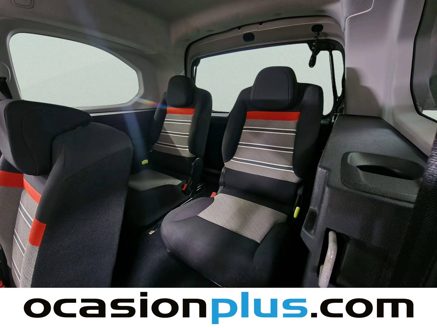 Foto asientos delanteros Citroën Berlingo Citroen Berlingo BlueHDi 130 S&S Talla XL Shine EAT8 (130 CV) 7 Plazas