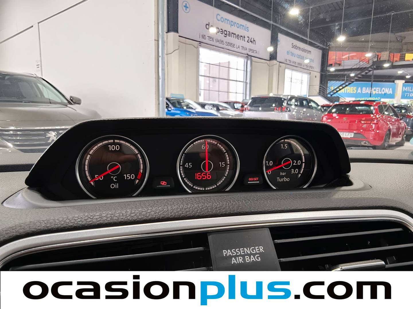 Equipamiento del Volkswagen Scirocco Volkswagen Scirocco Typhoon by R-Line 1.4 TSI BMT  (125 CV)
