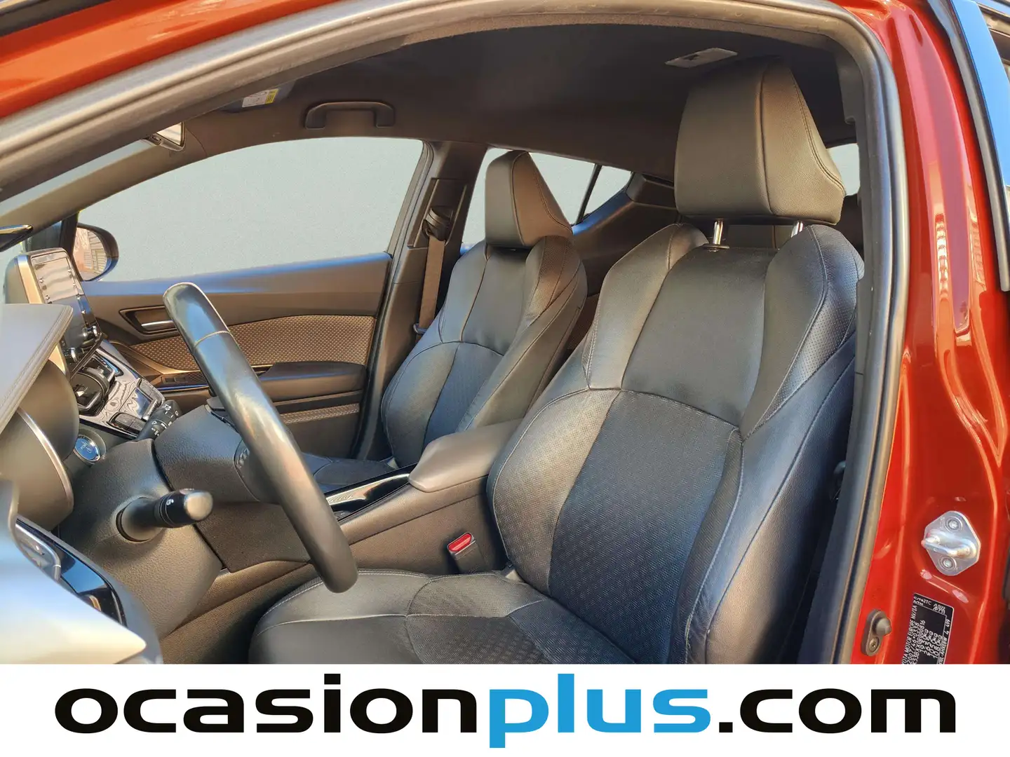 Foto Toyota C-HR Toyota C-HR 180H Kaji Edition (184 CV)